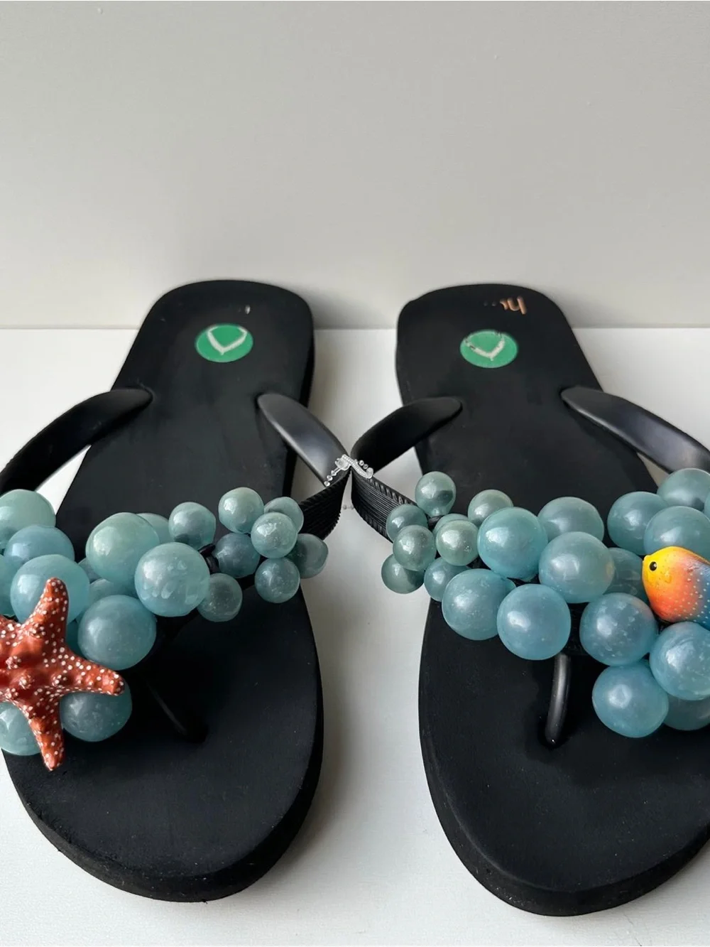 Hotflop Blue Bubble Grapes Flip Flops Starfish Tropical Fish Beach Sandals Sz 11